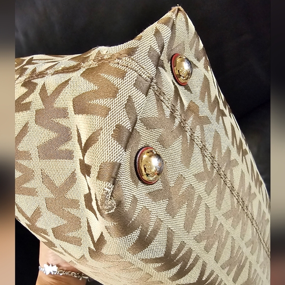 Michael Kors Monogrammed Shoulder Handbag with Red Leather accents EUC - Picture 12 of 16